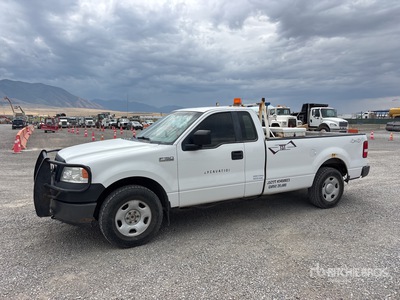 2007 Ford F-150 XL 4x4 Pickup