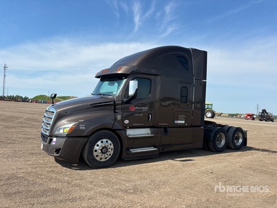 2019 Freightliner Cascadia 126 6x4 T/A Sleeper Truck Tractor