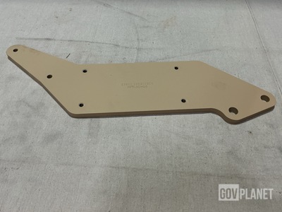 (13) Navistar Defense 3883922C1 Mounting Plates