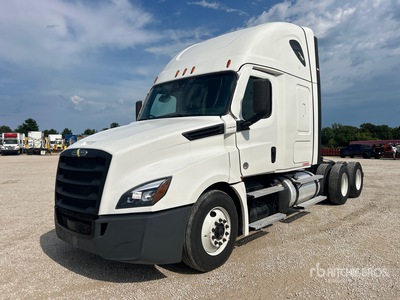2023 Freightliner Cascadia 126 6x4 T/A Slaapcabine Trekker