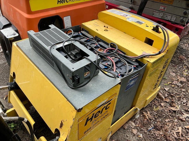 2021 Hyster W40ZC 4000 lb Electric Stacker 2021 Hyster W40ZC 4000 lb Electric Stacker
