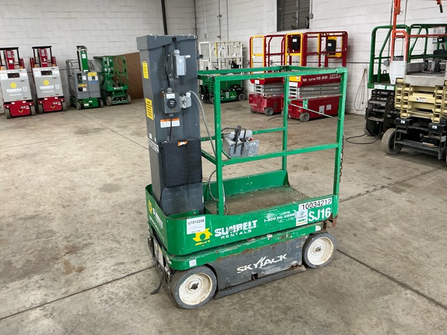 2018 Skyjack SJ16 Vertical Mast Lift 2018 Skyjack SJ16 Vertical Mast Lift