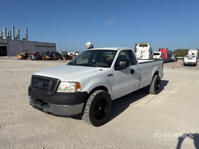 2005 Ford F-150 4x2 Extended Cab Pickup