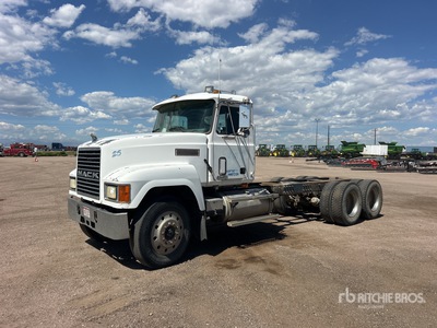1997 Mack CH613 6x4 Cabine et châssis