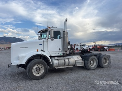 2006 Kenworth T800 6x4 T/A Day Cab Truck Tractor