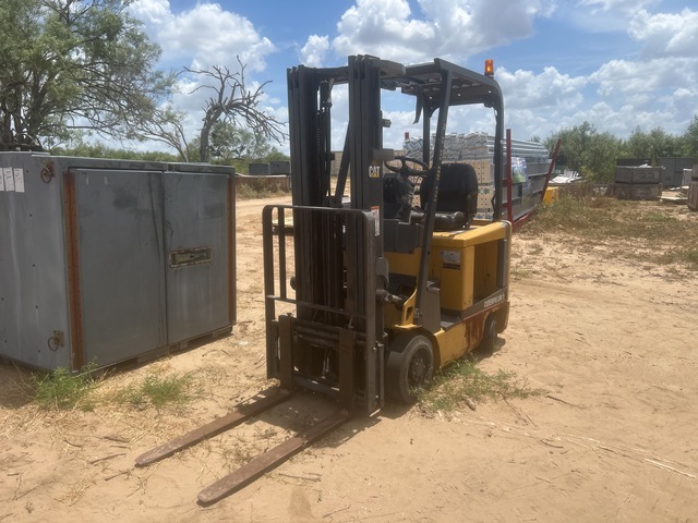 Cat EC18K Electric Forklift