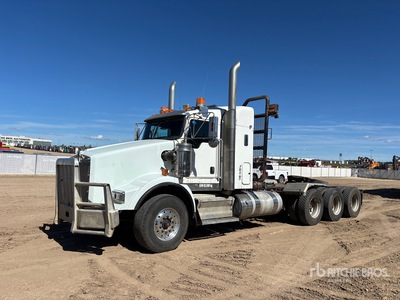2019 Kenworth T800 8x6 Logging Tri/A Sleeper Truck Tractor