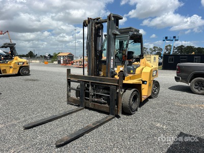 2019 Cat DP70N 13200 lb Pneumatic Tire Forklift