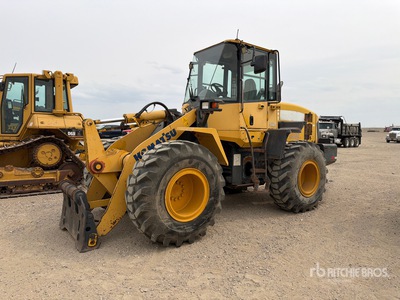 2011 Komatsu W200 Chargeuse sur pneus