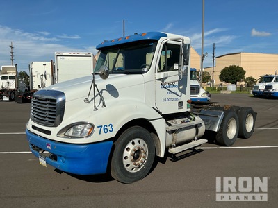 2001 Freightliner Columbia 120 6x4 T/A Day Cab Truck Tractor