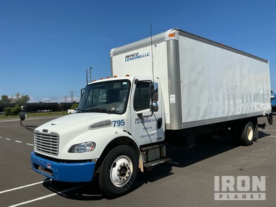 2009 Freightliner M2 106 4x2 Camion fourgon