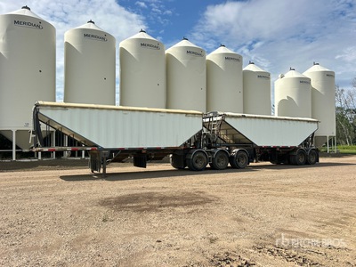 2005 Lode King 28 ft Tri/A Super B-Train Lead Grain Trailer
