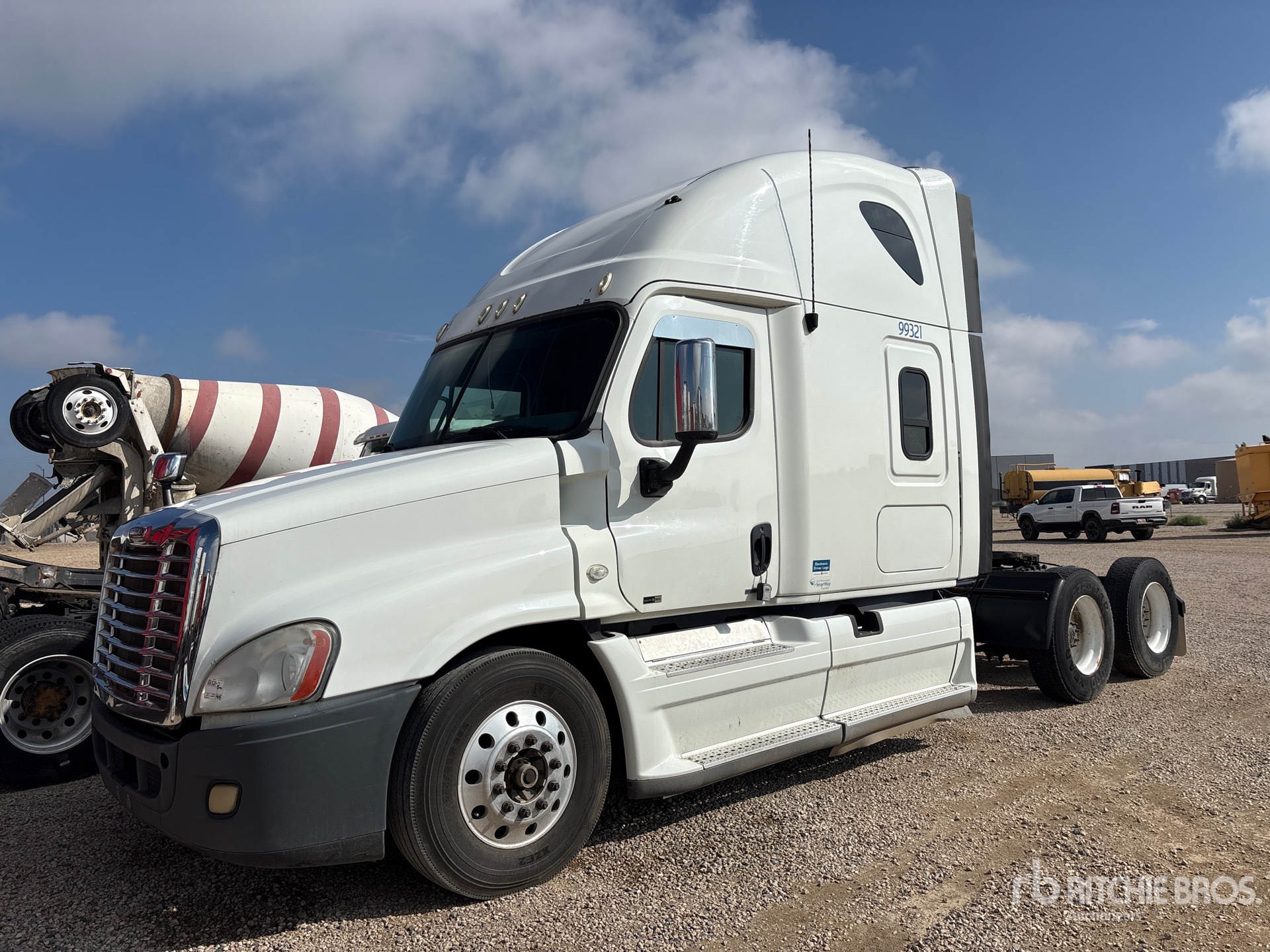2012 Freightliner Cascadia 125 6x4 T/A Sleeper Truck Tractor (Inoperable)