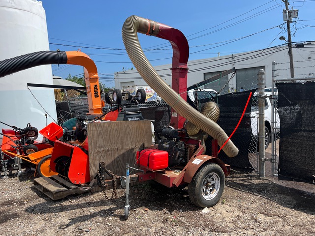 Giant-Vac S/A Leaf Vacuum