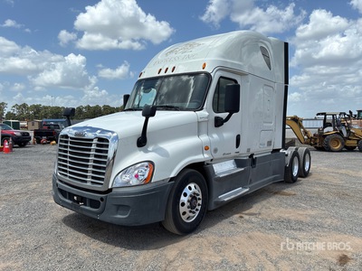 2018 Freightliner Cascadia 125 6x4 Sleeper Truck Tractor