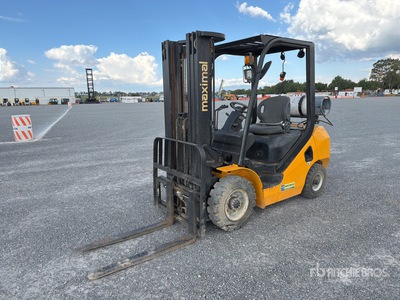 2003 Maximal FGL25T-AWA3 5500 lb Cushion Tire Gabelstapler