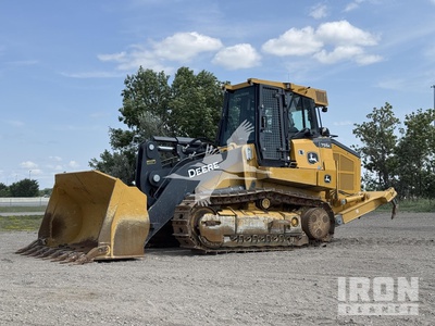 2019 Deere 755K جرافة محملة مجنزرة