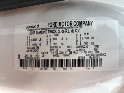 2015 Ford F-650 4x2 Vacuüm Graafmachine