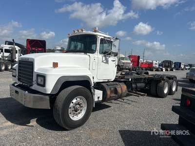 2004 Mack RD600 6x4 Cab and Chassis