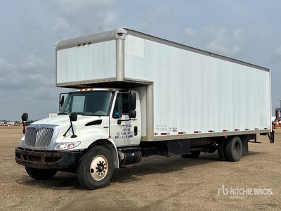2008 International 4300 4x2 Kastenwägen