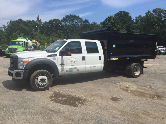 2016 Ford F-550 XL Super Duty 4x4 Dump Truck
