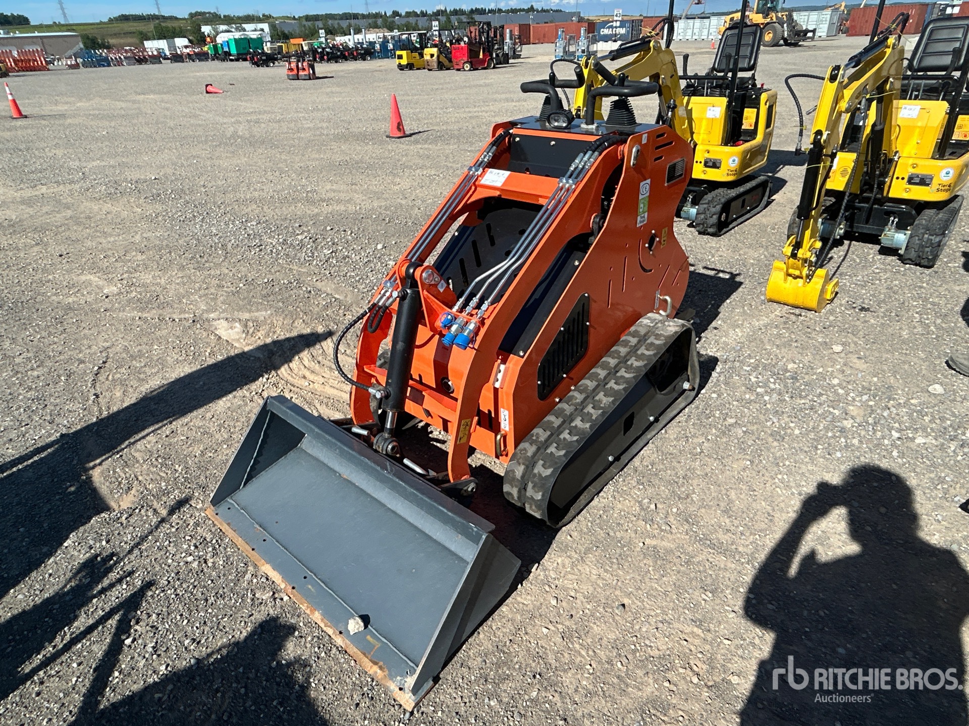 2025 Machpro MP-S330 Mini Skid Steer Loader (Unused)