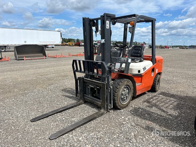 2025 Machpro MP-L35 3000 kg Pneumatic Tire رافعة شوكية