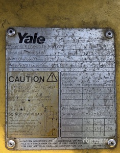 Yale GLC040ADJUAC077 3800 lb رافعة شوكية