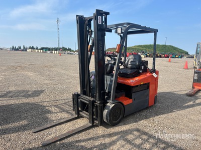2004 Toyota 7FBEU20 3750 lb Electric Forklift