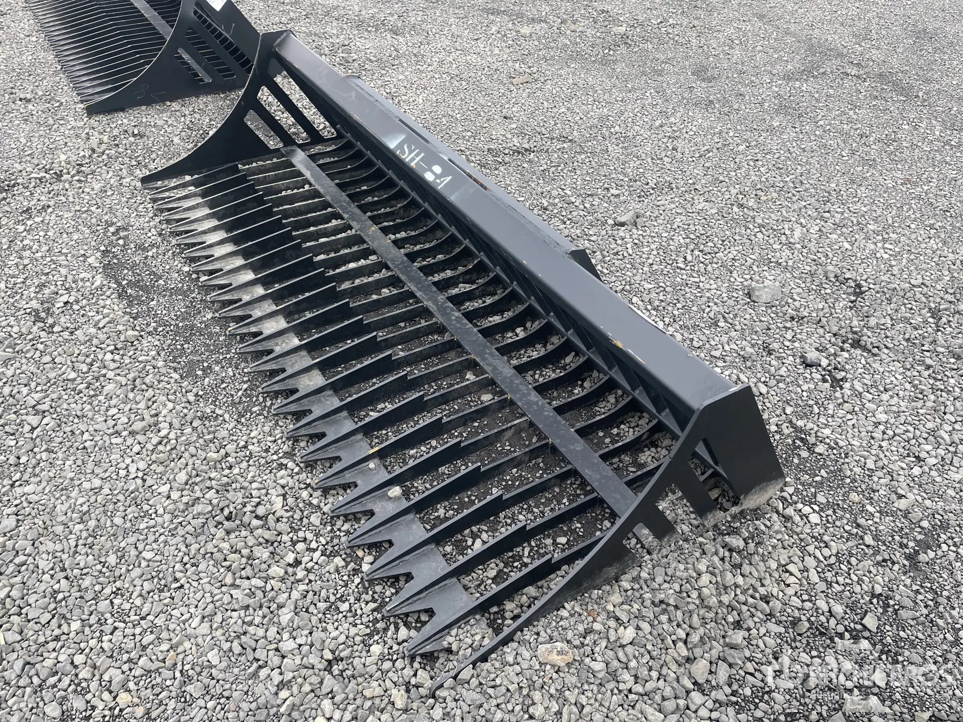 2026 Suihe SSB-84 84 in Skeleton Skid Steer Bucket (Unused)