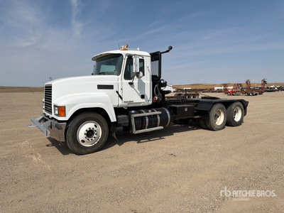 2012 Mack CH613 6x4 Camion treuil
