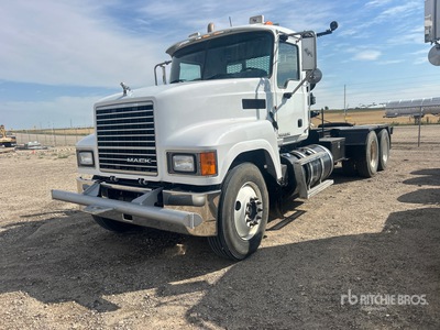 2012 Mack CH613 Camion treuil