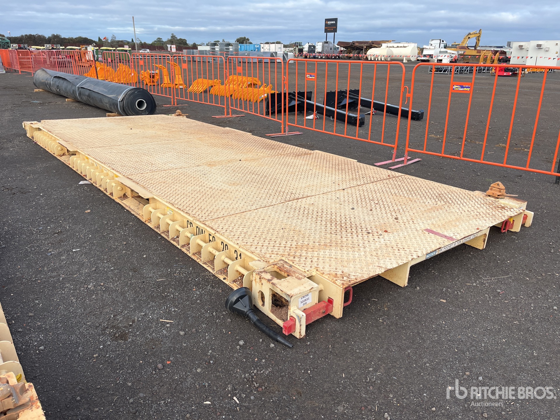 2014 CROWSB 5850 mm Container Skid