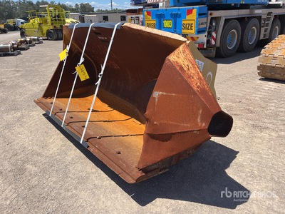 2800 mm Side Dump Stemming Wheel Loader Bucket - Fits Cat 972M