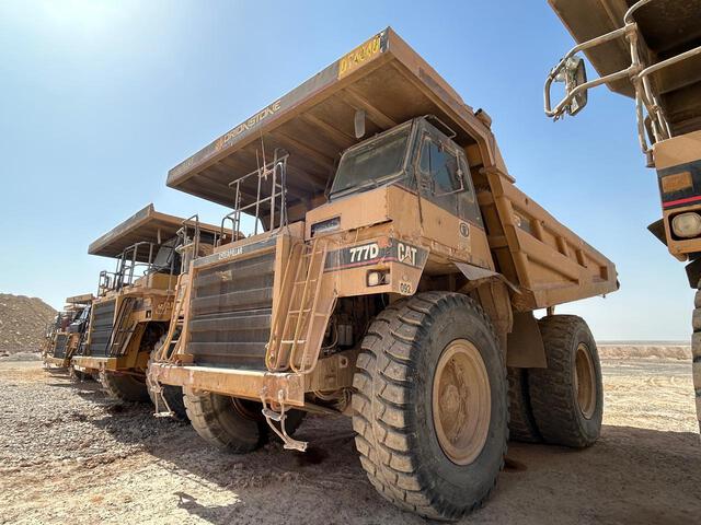 1999 Cat 777D Haul Truck