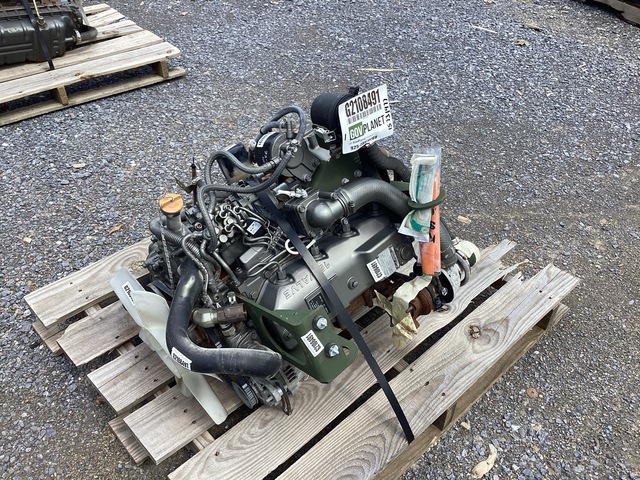 Yanmar 4TNV84T-DFM Turbo Diesel Engine
