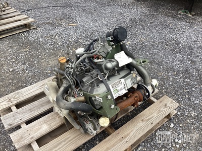 Yanmar 4TNV84T-DFM Diesel Engine