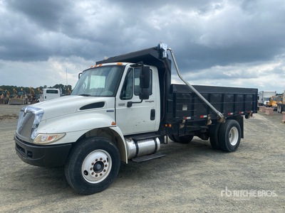 2008 International 4300 4x2 S/A Dump Truck