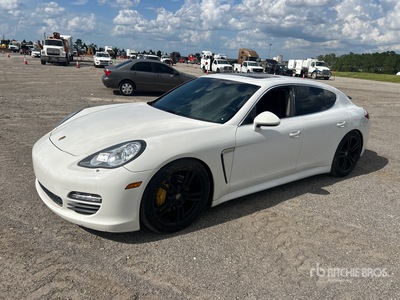 2011 Porsche Panamera S AWD Automobile