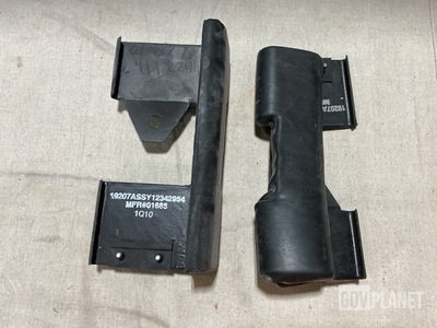 (153) Aerofab 12342954 B-Pillar Cushioning Pads
