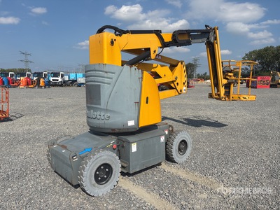 2012 Haulotte HA12I 2WD Electric رافعة بذراع