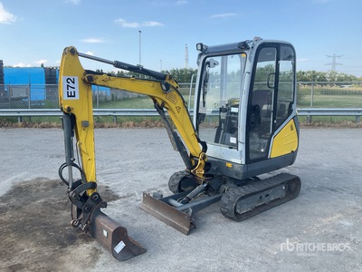2013 Wacker Neuson ET18 حفارة صغيرة