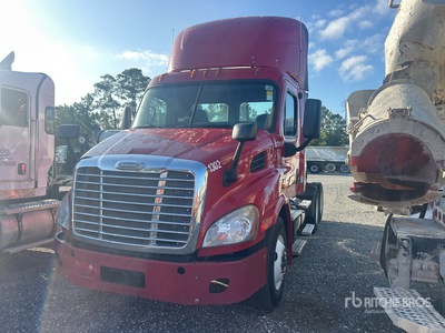 2016 Freightliner Cascadia 113 6x4 T/A Day Cab Truck Tractor