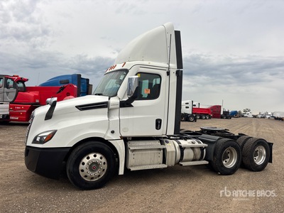 2024 Freightliner Cascadia 126 6x4 Cabeza Tractora Cabina Corta