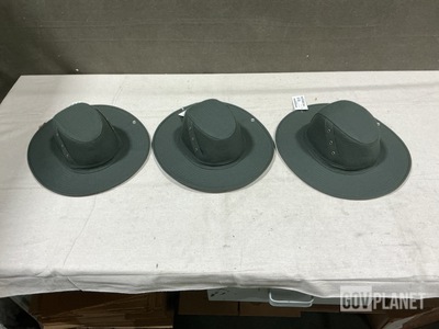 (47) Service Hats