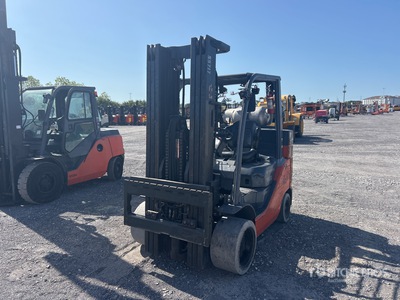 2019 Toyota 8FGC45U-BCS 10000 lb Pneumatic Tire Forklift