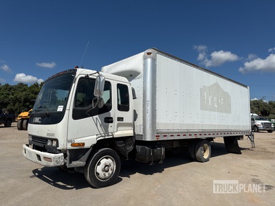 GMC WT5500 4x2 شاحنة فان