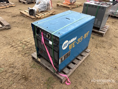 2013 Miller Gold Star 452 450 A Stick معدة لحام كهربائي