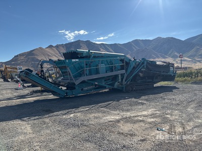 2011 Powerscreen Chieftain Tracked Screen Plant