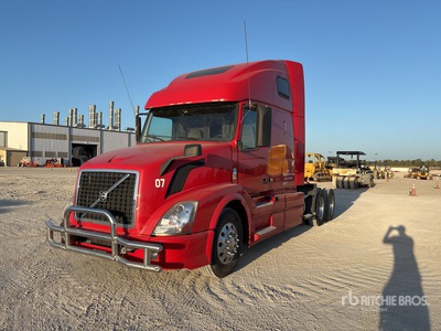 2016 Volvo VNL 6x4 Tracteur routier couchette